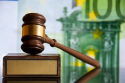 Justice et argent