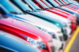 Automobiles alignes