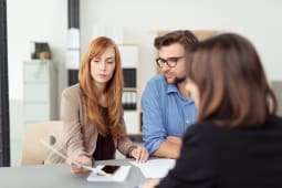 Une ngociation en agence bancaire
