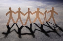 Des personnages en papier