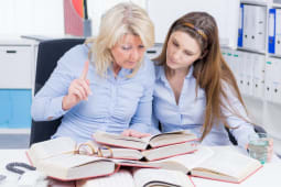 Recherche d'informations juridiques