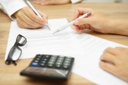 Une signature de contrat