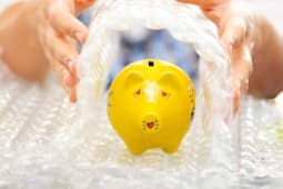 Tirelire protge par du papier bulle