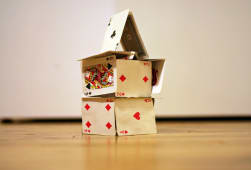Un chteau de cartes