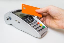 Client payant avec un carte sans contact