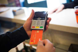 Paiement avec une carte Nickel