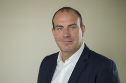 Franck Oniga, Banque Postale