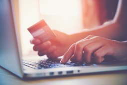 Paiement en ligne par carte bancaire