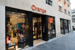 Devanture de la Boutique Orange  Bordeaux 