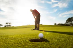 Un parcours de golf