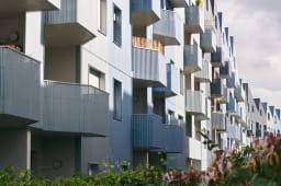 Range d'immeubles neufs