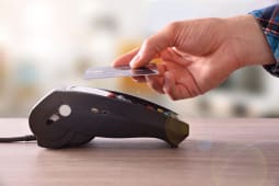 Paiement sans contact par carte bancaire