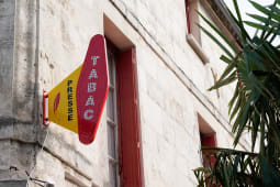Bureau de tabac