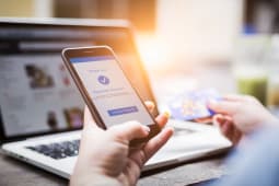 Paiement en ligne par carte bancaire avec authentification forte