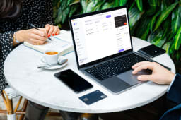 Illustration des services Qonto