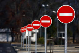 Sens interdit