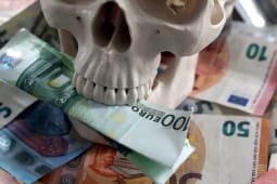 Mort argent succession