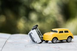 Assurance auto : Faut-il se laisser tenter par le tiers et tiers plus pour payer moins cher ?