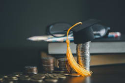 Assurance : les tudiants plombs par leur prime auto