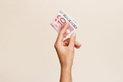 Assurance auto : qui peut profiter des mensualits  moins de 10 euros ?