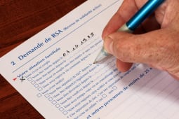 La rforme du RSA prvoit de nouvelles obligations et de nouvelles sanctions