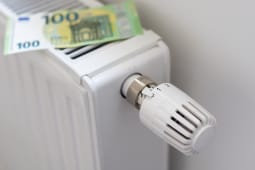 Deux rgions versent un chque nergie de 250 euros