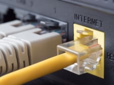 Forfait box Internet : pourquoi les prix montent en 2023 chez Orange, SFR et Bouygues