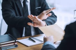 Refus d'un prt immobilier pour un travailleur indpendant