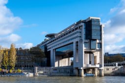 Vers un dficit de 6% ?