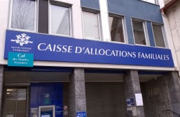 Les allocations familiales sont-elles menaces d'un gel en 2025 ?