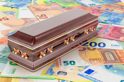 Dans certaines banques, mourir cote trs cher
