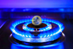 Une gazinire avec au centre une pice de 1 euro.