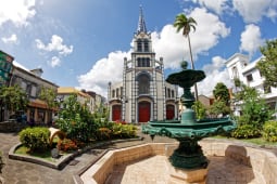 Banque la moins chre en Guadeloupe et Martinique
