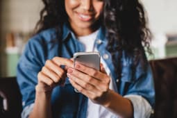 Les prix des forfaits de tlphone sont  la baisse
