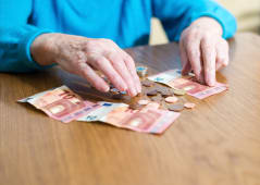 Quel est le montant moyen peru par les allocataires du minimum vieillesse