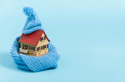 Une maison dans une charpe.