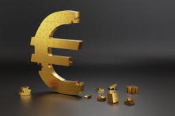 Le symbole euro en forme de puzzle.