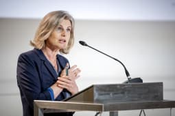 Marguerite Brard est  la tte de la banque nerlandaise ABN Amro