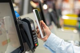 Google va possiblement introduire une nouvelle fonctionnalit pour enregistrer une carte dans son wallet.
