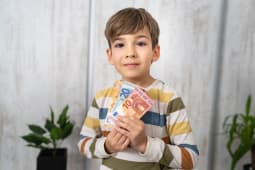 Une proposition de loi veut instaurer les allocations familiales ds le 1er enfant