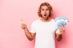 Votre salaire est-il suprieur ou infrieur  la moyenne des autres indpendants ?
