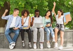 Les nouveaux bacheliers peuvent obtenir plusieurs primes