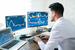 Le CAC 40 est en chute libre.