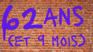 Texte 62 ANS (et 9 mois) sur un mur de briques.