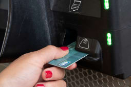 Terminal de paiement en cb avec r�glement en cours.