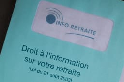 FRANCE-PENSION-ILLUSTRATION