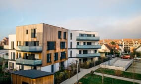 Des maisons de ville modernes dans un quartier r&eacute;sidentiel