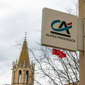 Enseigne du Cr�dit Agricole Alpes Provence.