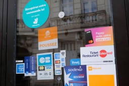 Est-il possible de payer avec ses titres-restaurant pendant ses cong&eacute;s ?