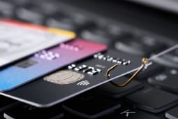 Concept d'arnaque au phishing par carte de cr�dit. Vol de donn�es de carte de cr�dit, carte